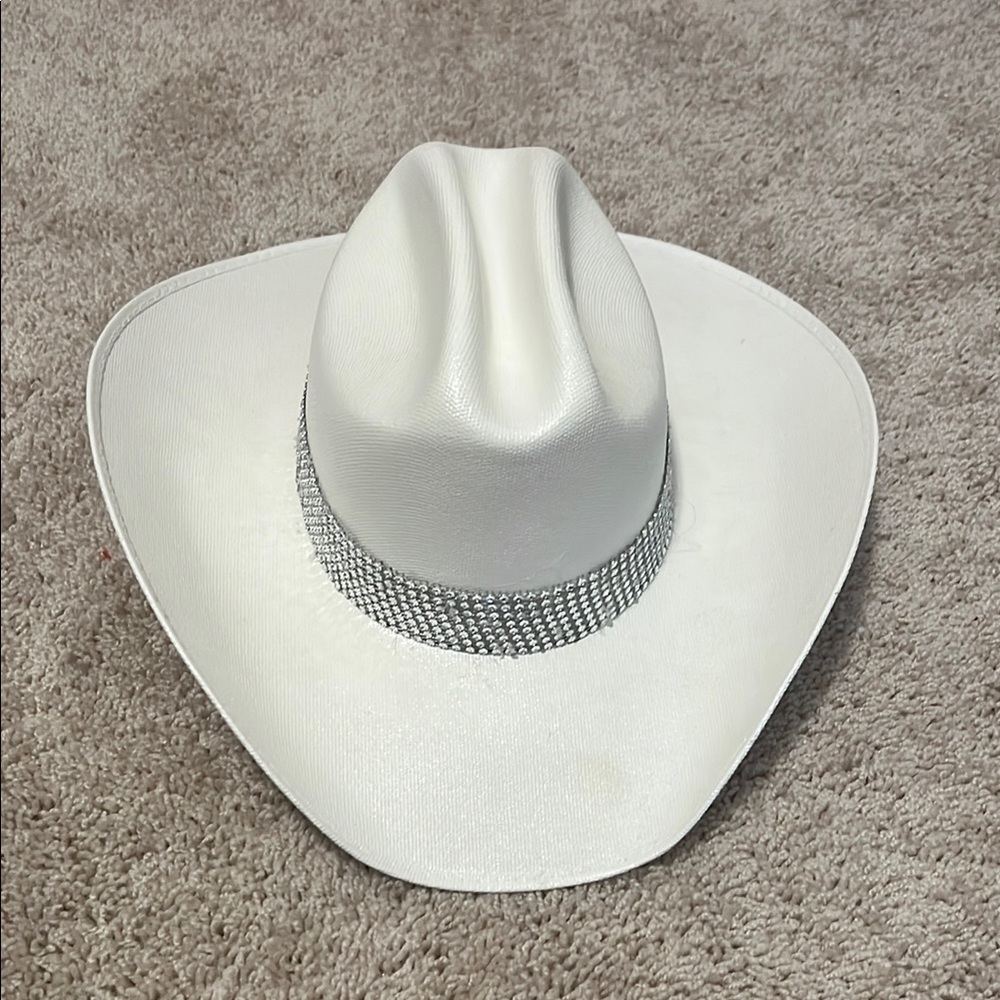 White Cowboy Hat with Silver Band